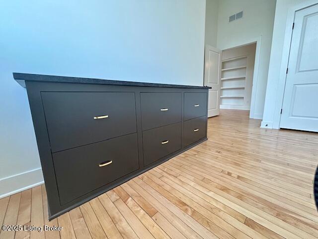 Building Photo - 1810 Sils Ave