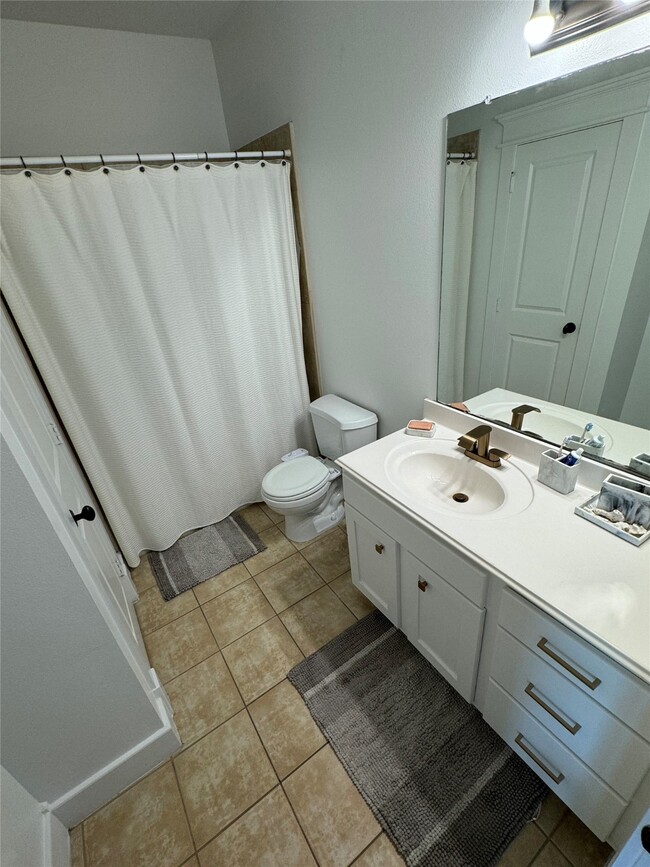 Building Photo - 4912 Rose St