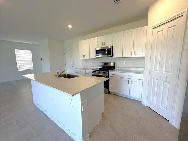 Building Photo - 11819 Cloverly Ln