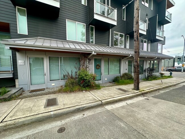 Building Photo - Modern Loft In Prime Wallingford Location!