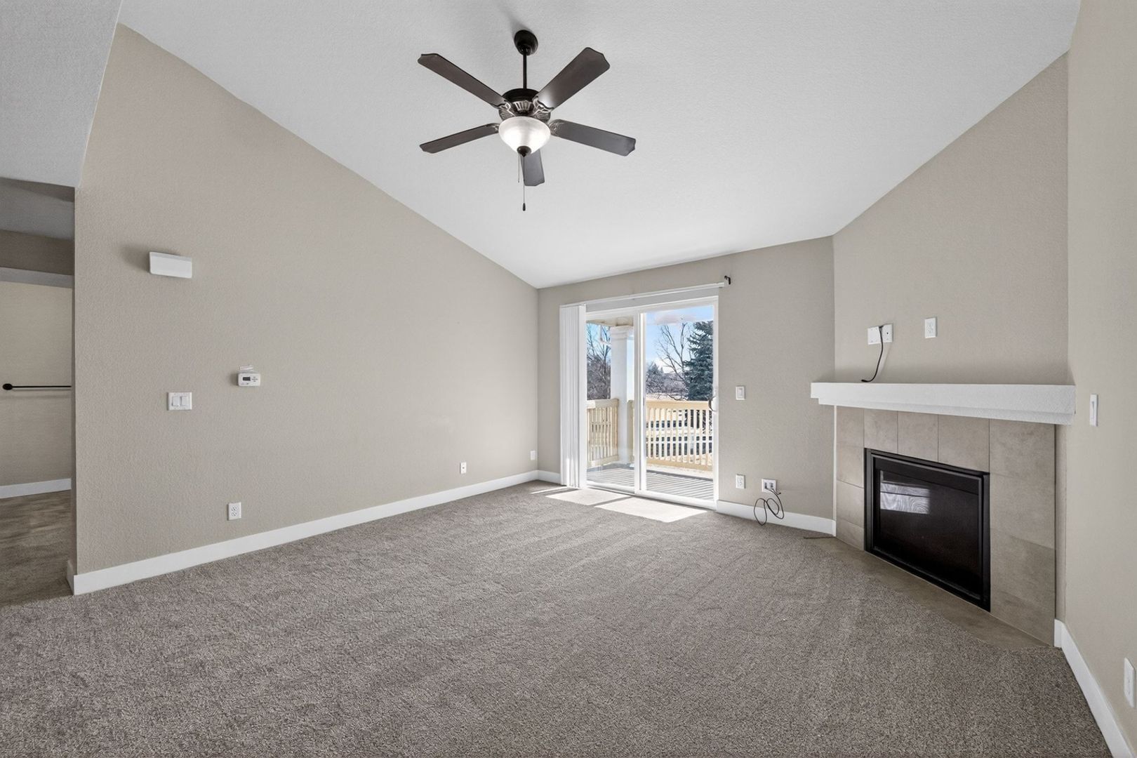 Building Photo - 4955 Hahns Peak Dr