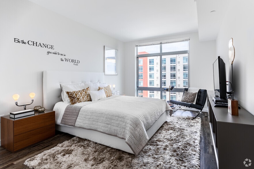 Interior Photo - NV @ Harbor Point