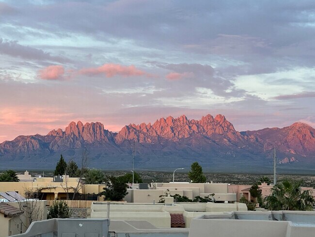 Building Photo - 1932 Sonoma Ranch Blvd