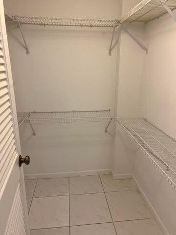 Building Photo - 11234 Green Lake Dr