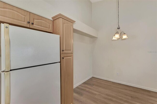 Building Photo - 400 Mirabella Cir