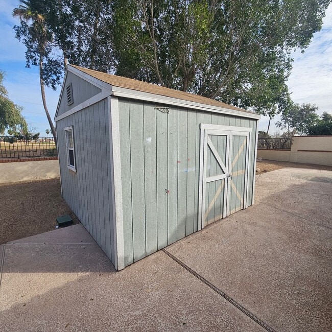 Building Photo - 3 Bedroom 2 Bath SFR Peoria AZ