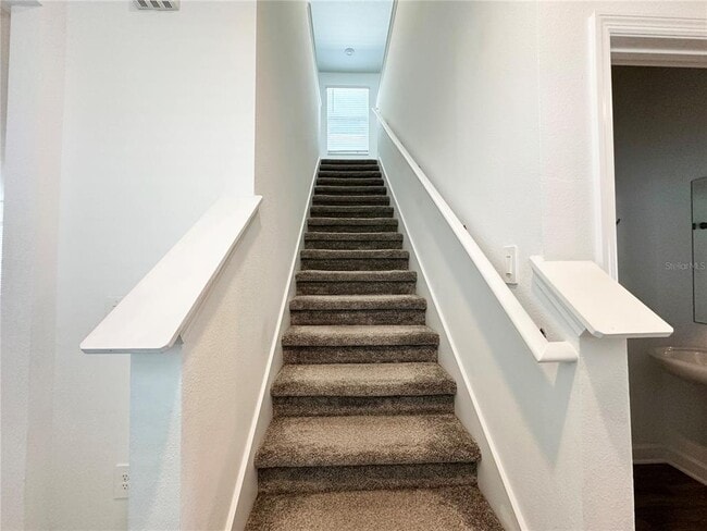 Building Photo - 11288 Listening Dr