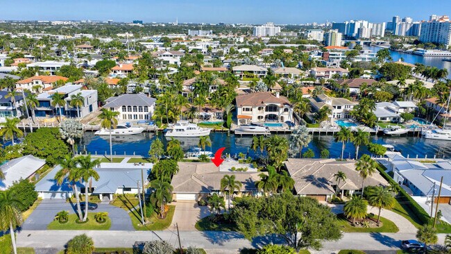 Building Photo - 2871 NE 26th Ct