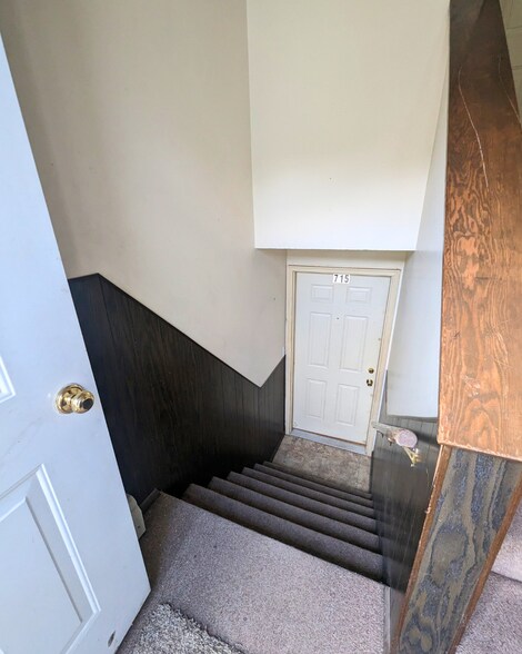 Building Photo - 715 21st St S