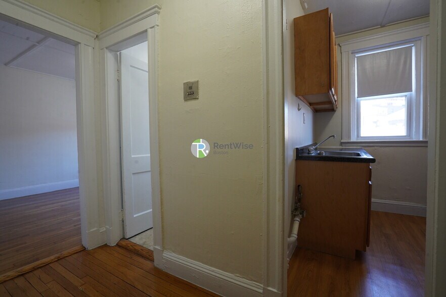 Building Photo - 1179 Boylston St