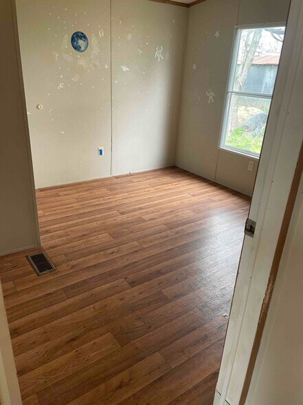 Building Photo - 3327 TX-22
