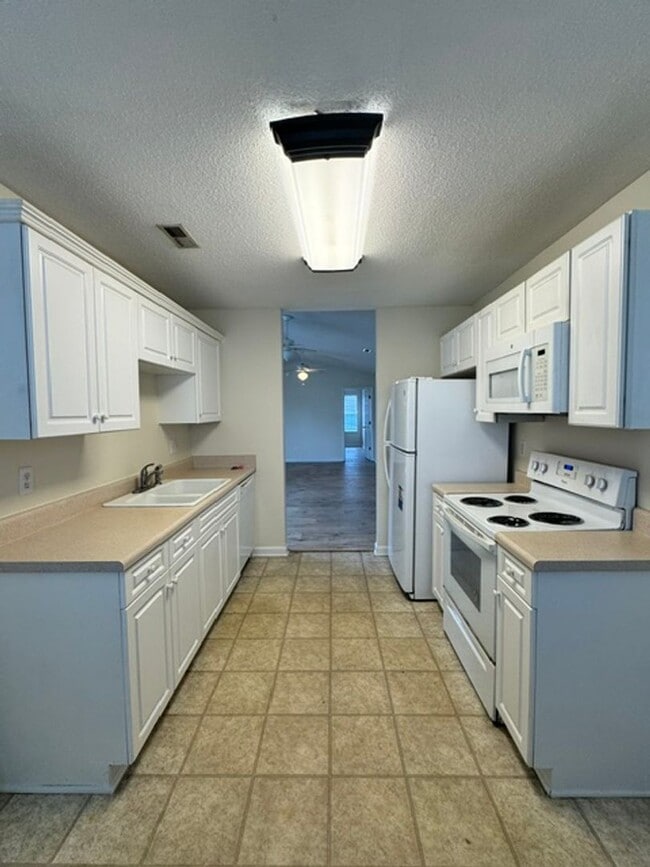 Building Photo - 7222 Konlack Ct
