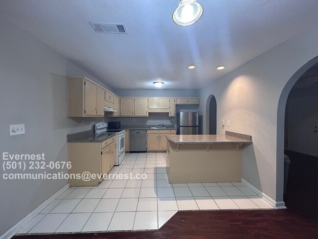 Building Photo - 3816 Soapstone Rd