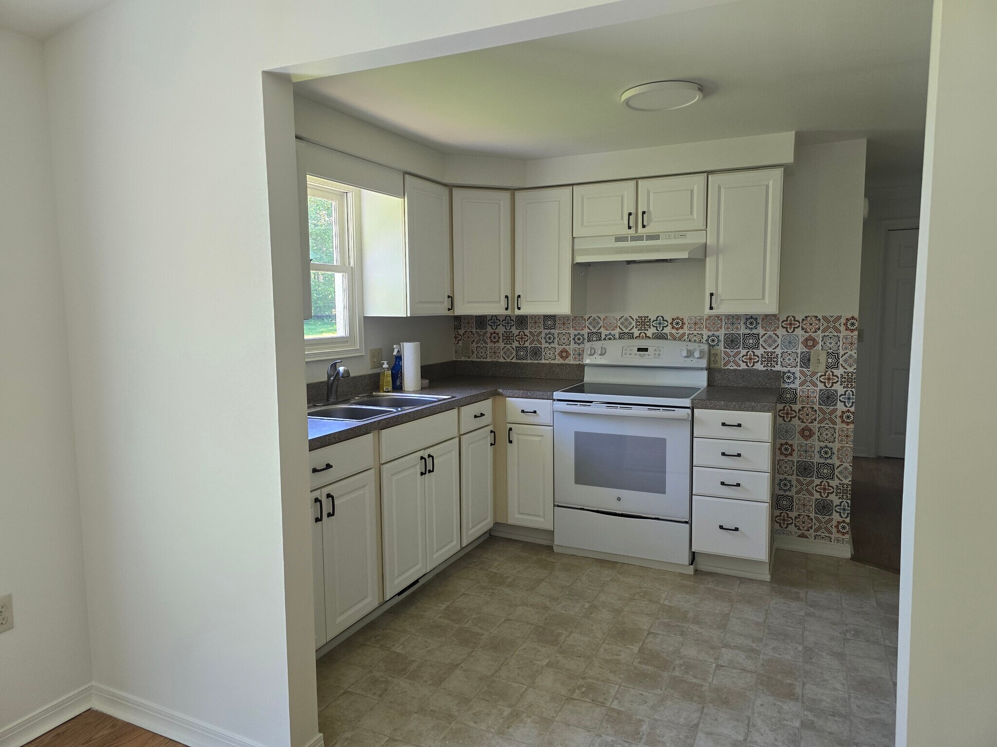 Building Photo - 1010 Otto Dr