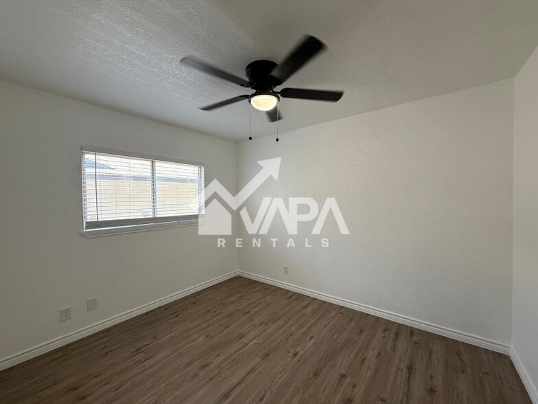 Building Photo - 9034 Oceanview Dr