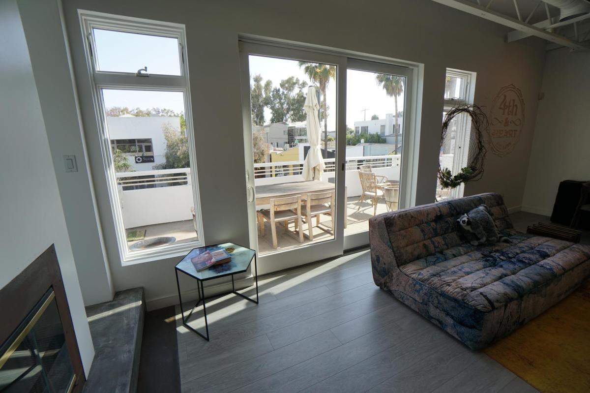 Building Photo - 1509 Abbot Kinney Blvd