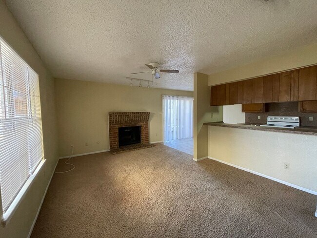 Building Photo - 1103 Covey Ln