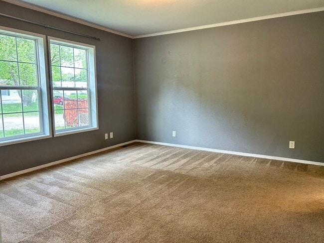 Building Photo - Spacious 4 Bedroom Home with Basement, Clo...