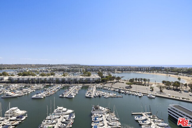 Primary Photo - 4267 Marina City Dr