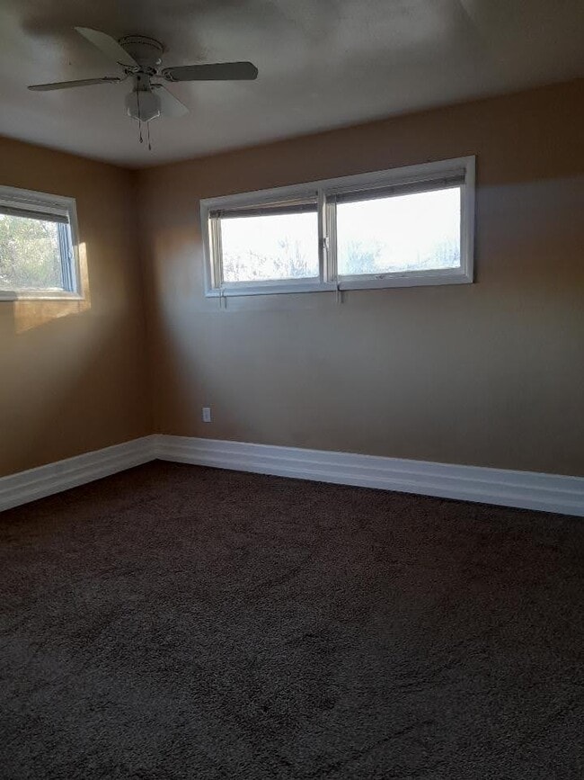 Building Photo - 8406 E 114th Terrace