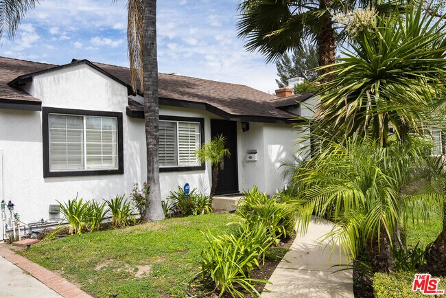 Building Photo - 14843 Morrison St