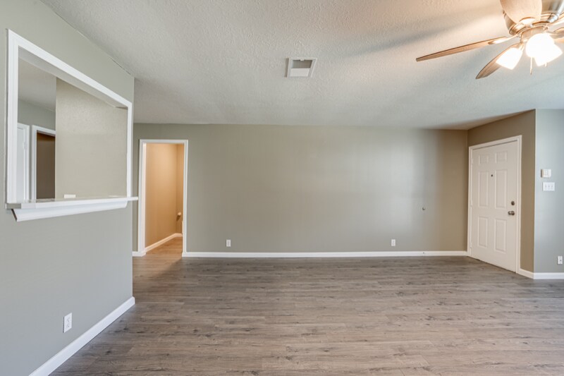 Building Photo - 9438 Celine Dr