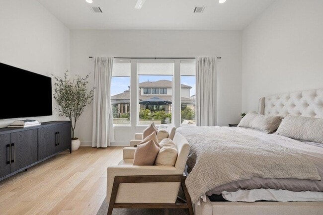 Building Photo - 802 Geiger Path