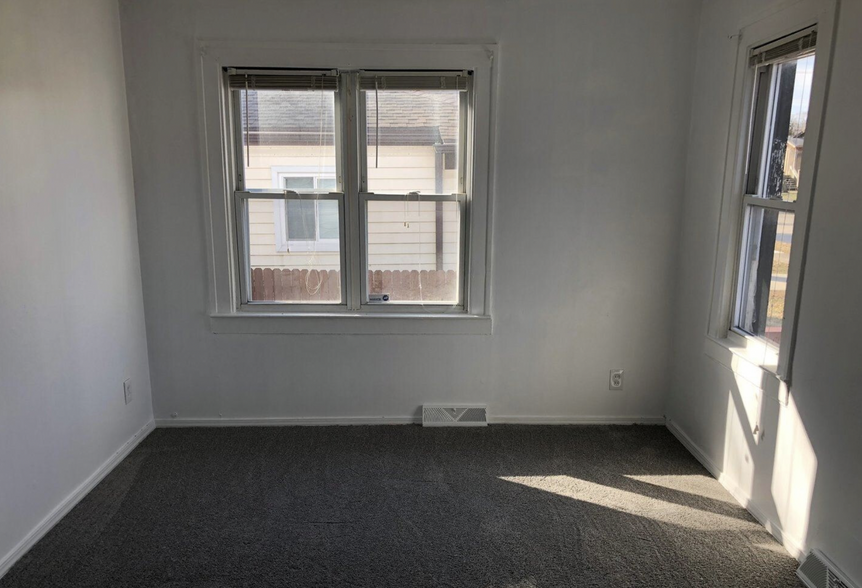 Building Photo - 23074 Powell Ave