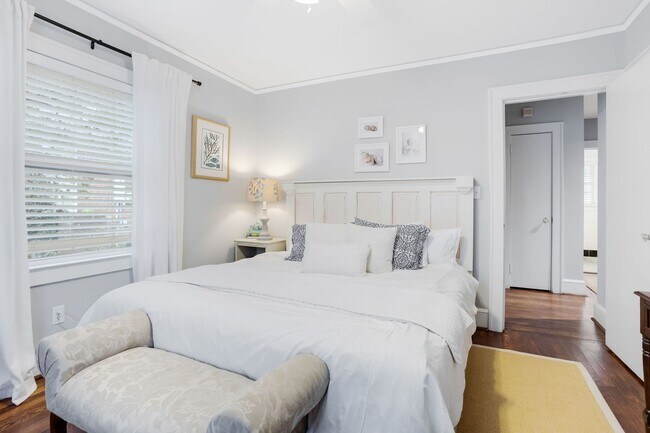 Building Photo - Class Brick Cottage with Modern Comforts in Historic Overbrook