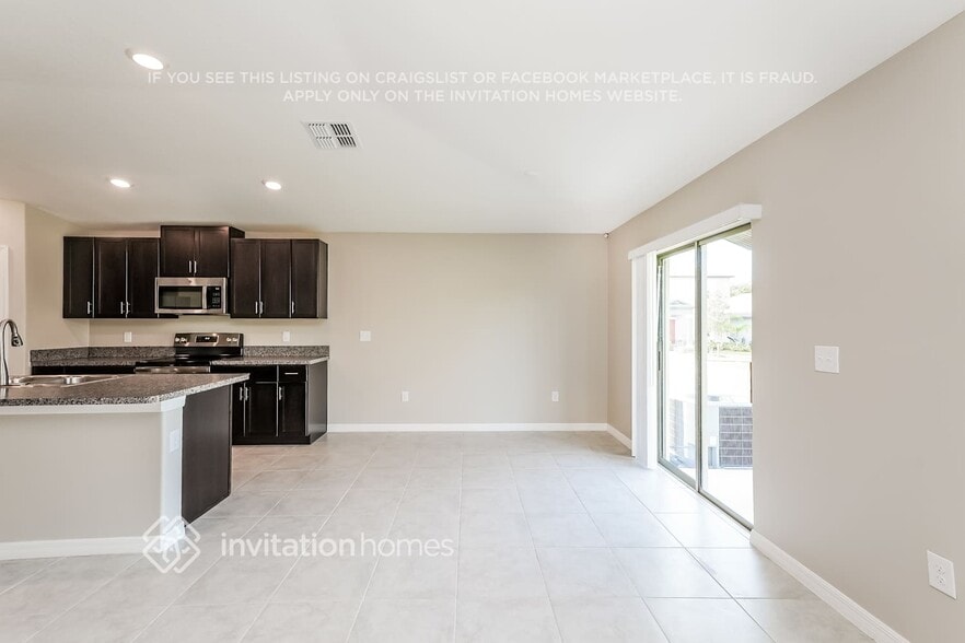 Building Photo - 1489 Flower Dust Dr