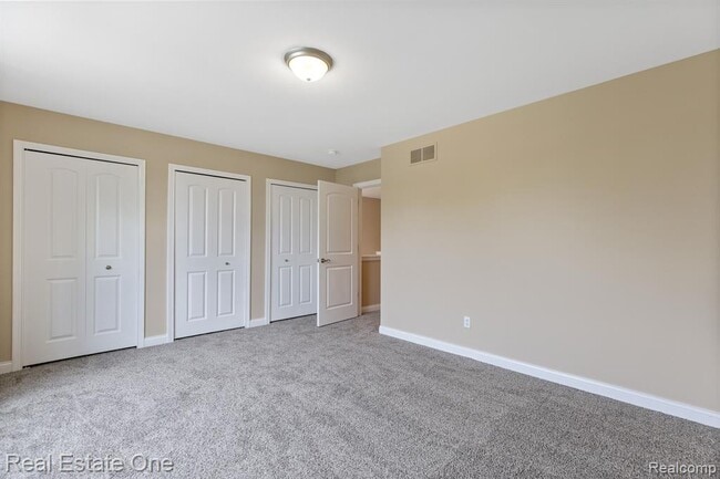 Building Photo - 68 Biltmore Blvd