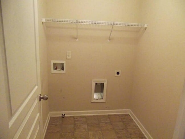 Building Photo - 650 Township Cir
