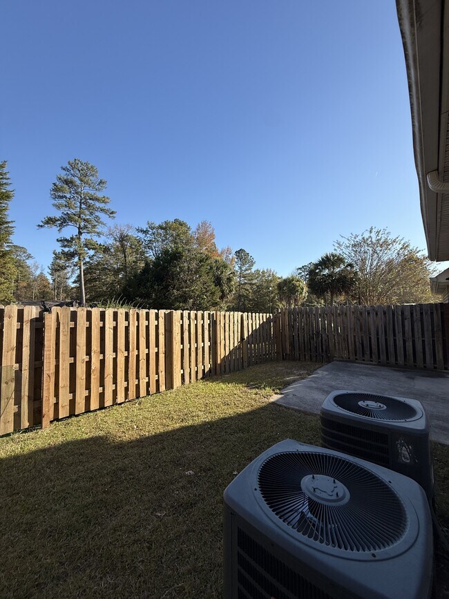 Building Photo - 4304 E Barcelona Way