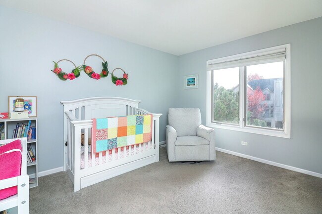 Building Photo - 961 W Spencer Ct