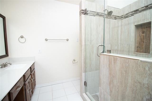 Building Photo - 14151 Montfort Dr