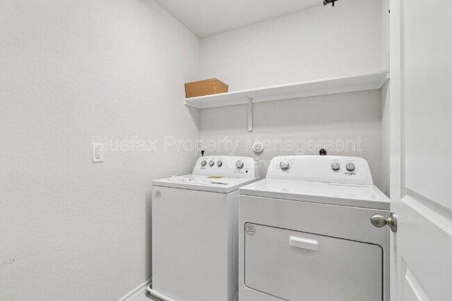 Building Photo - 11319 War Emblem