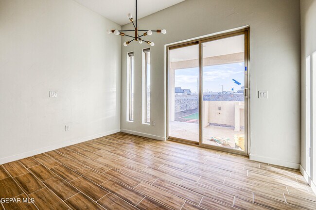 Building Photo - 903 Dewsbury Wy