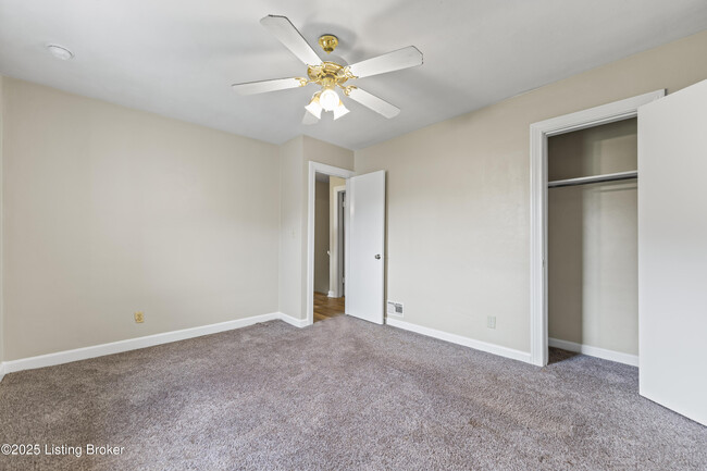 Building Photo - 1529 Anderson St