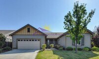Building Photo - Beautiful 3 Bed 2.5 Bath 1,983sqft single family home with New LVP Flooring & 3-Car Garage in Ana...