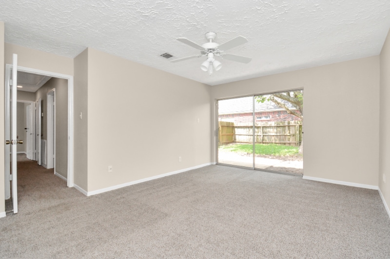 Building Photo - 22206 Elsinore Dr