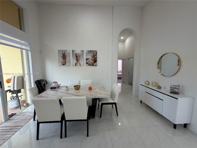 Building Photo - 2330 SW 132nd Wy