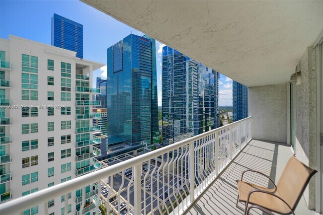 Building Photo - 1200 Brickell Bay Dr