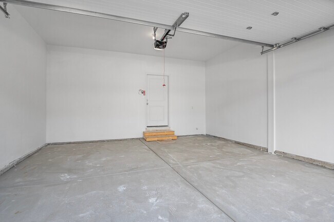 Building Photo - 2389 Wildwood Ln