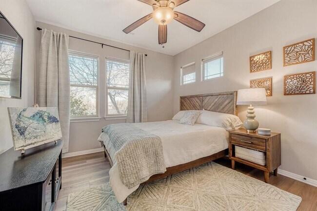 Building Photo - 1009 Taulbee Ln