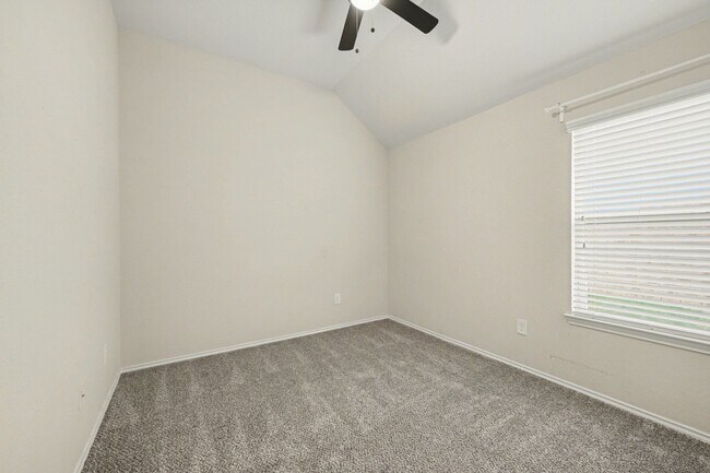 Building Photo - 20719 Winghaven Dr