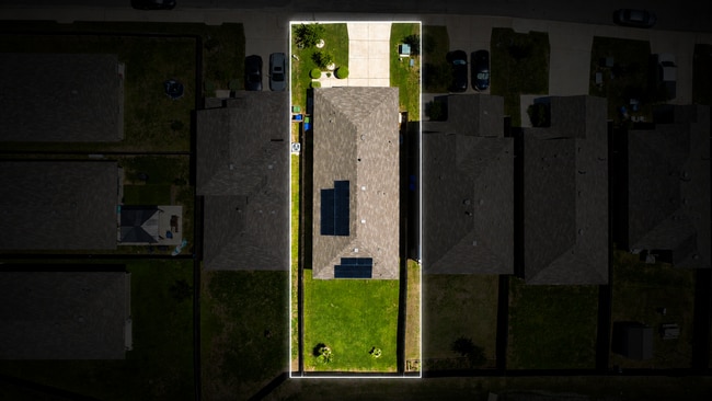 Building Photo - MOVE-IN READY | SOLAR PANELS | GREENBELT | COMMUNITY POOL & SPLASH PAD