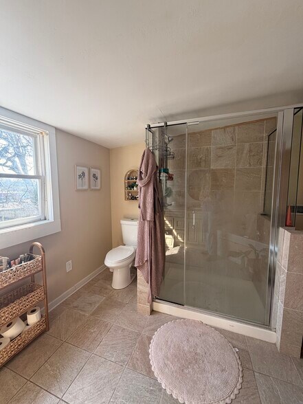 Building Photo - 759 Roycroft Pl