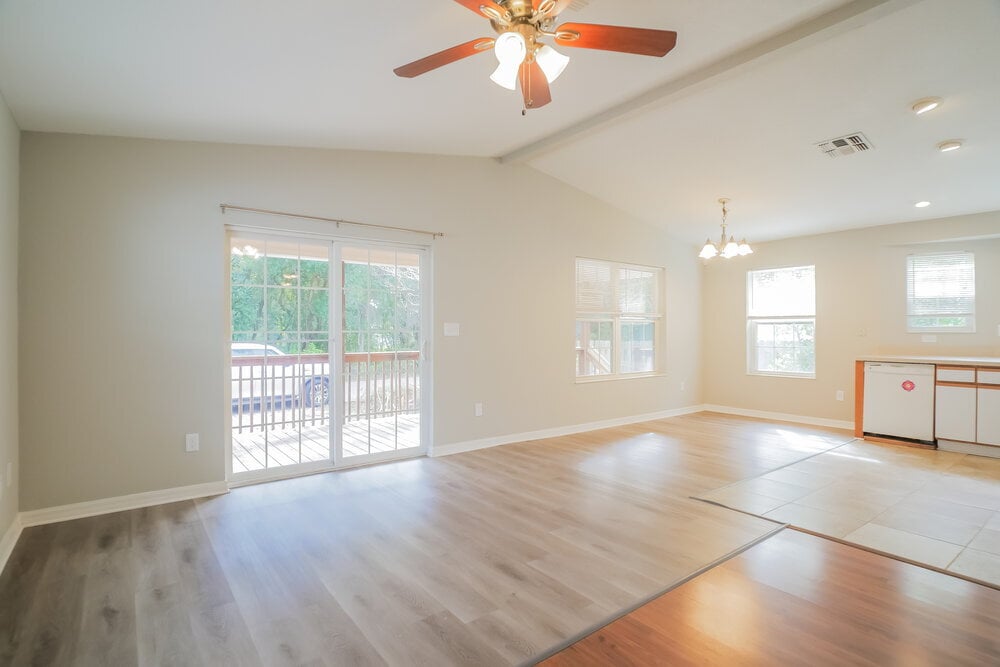 Building Photo - 1357 Mattie St