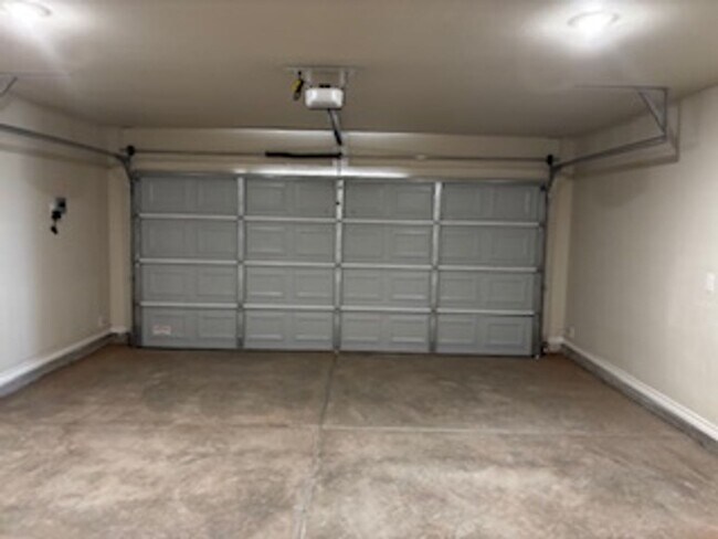 Building Photo - Brand New Construction in Midland, TX
