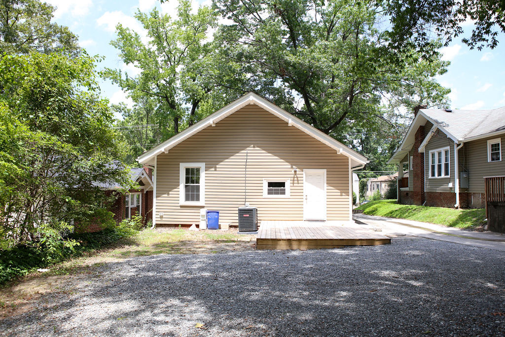 Building Photo - 1809 Walker Ave